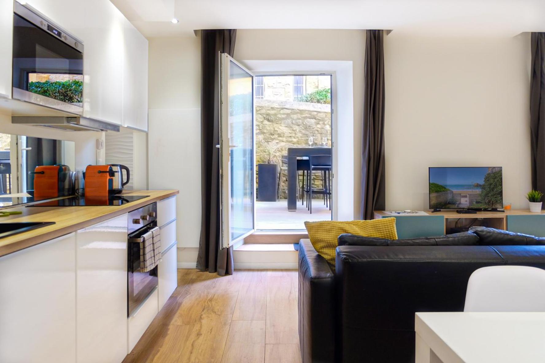 Magnifique Avec Terrasse, Parking Et Vue Sur L'ocean Pour 5 *